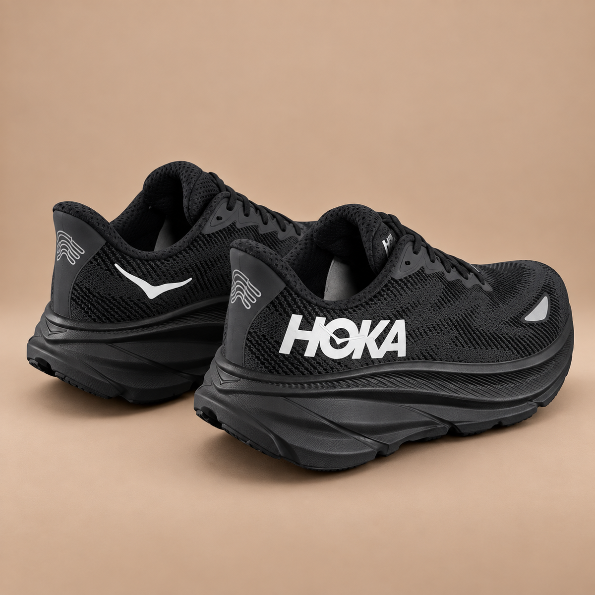 HOKA Clifton 9 GTX Black / Silver