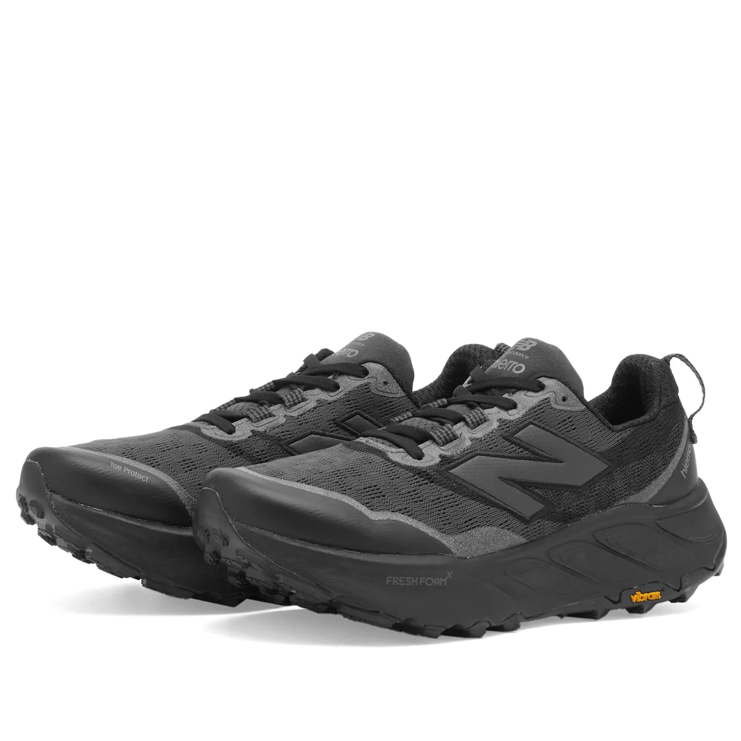 NEW BALANCE HIERRO V9 SNEAKER.  BLACK