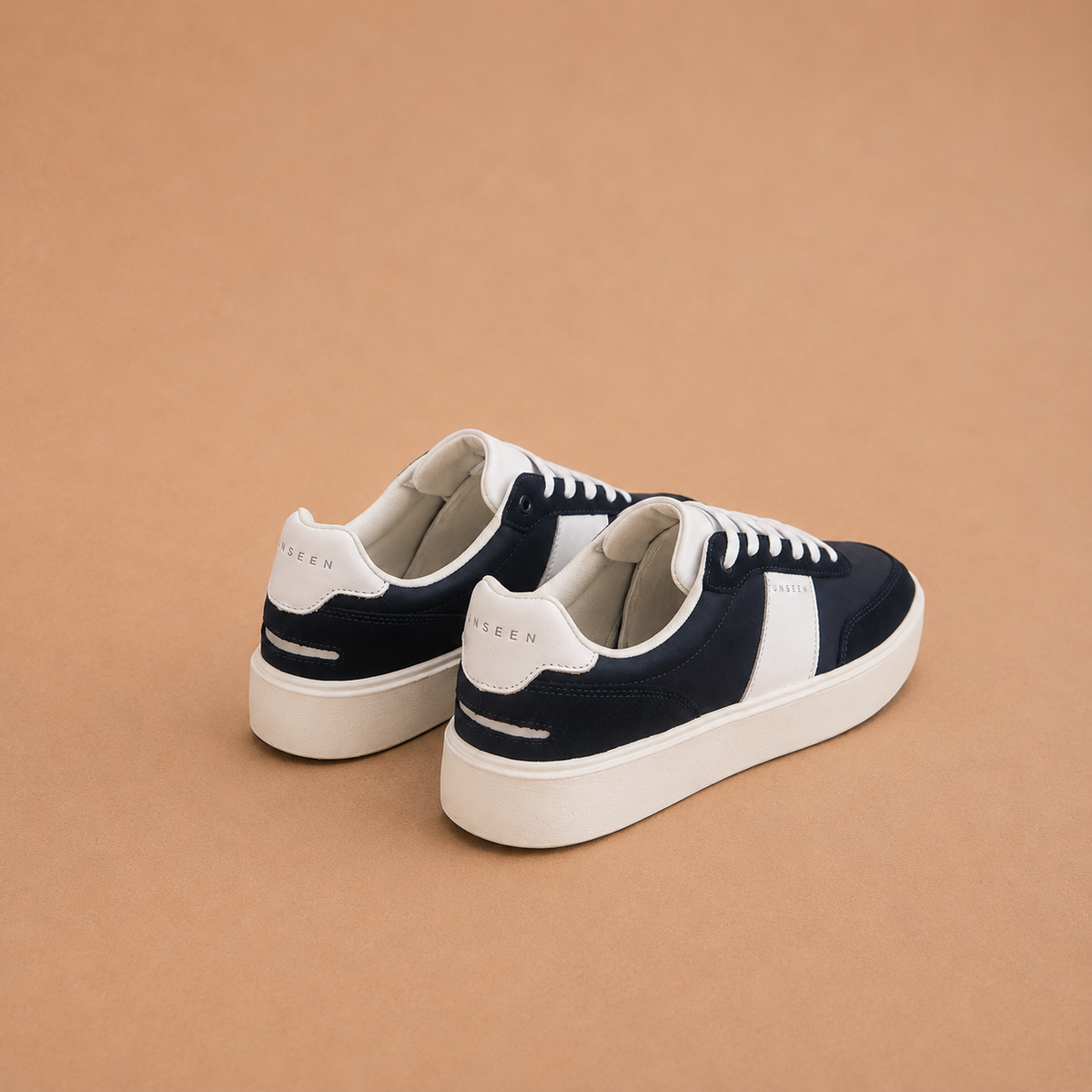 UNSEEN Navy suede Sneakers