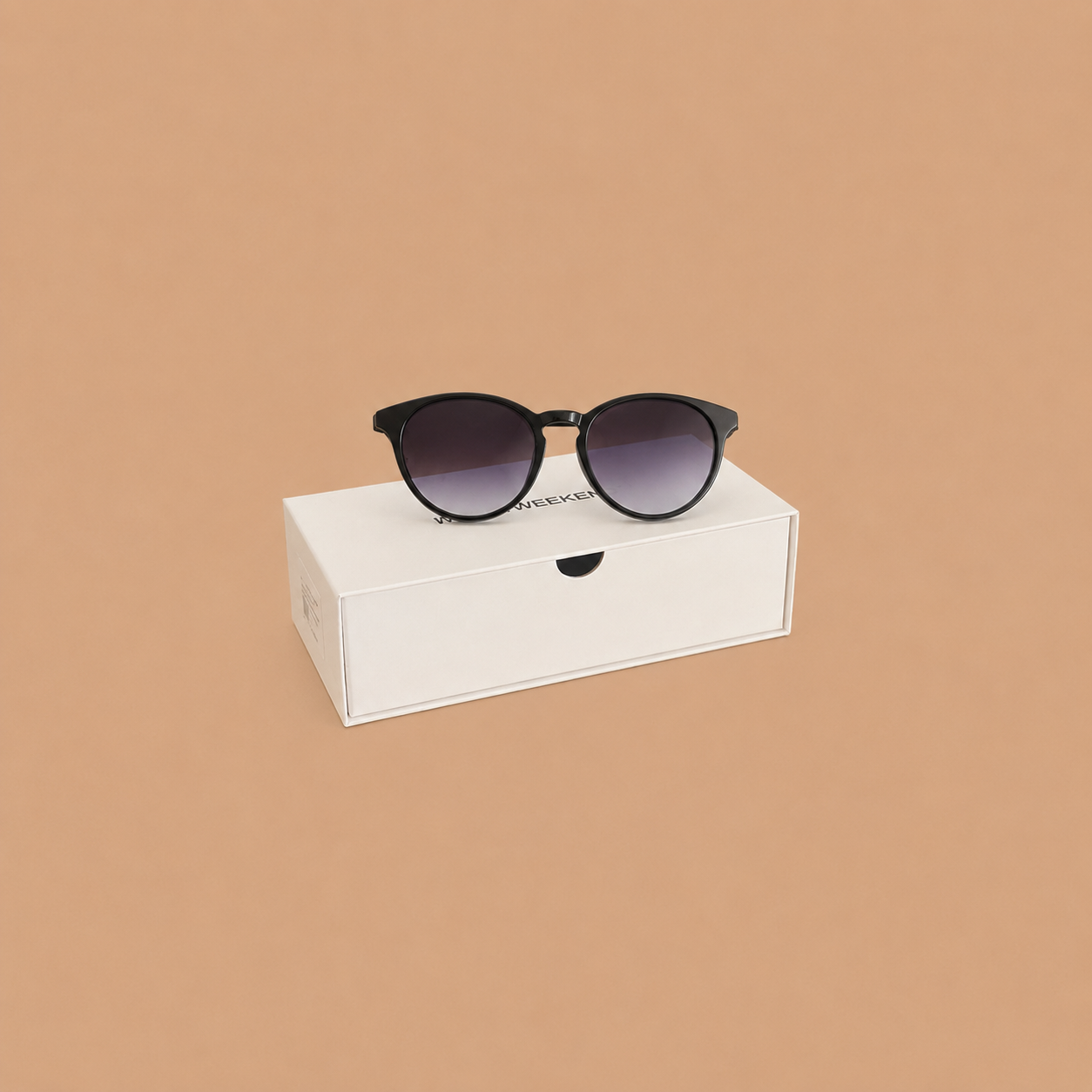 MESSYWEEKEND SUNGLASSES Black