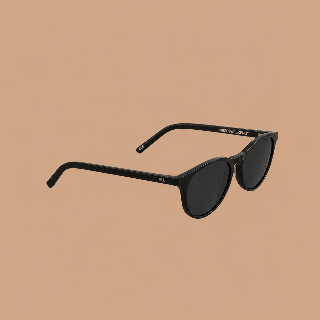 MESSYWEEKEND SUNGLASSES Black